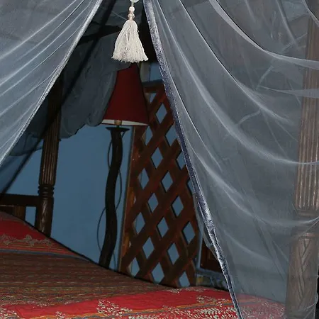 Demeure de Digoine Chambre d'Hotes Bourg-Saint-Andéol Extérieur photo
